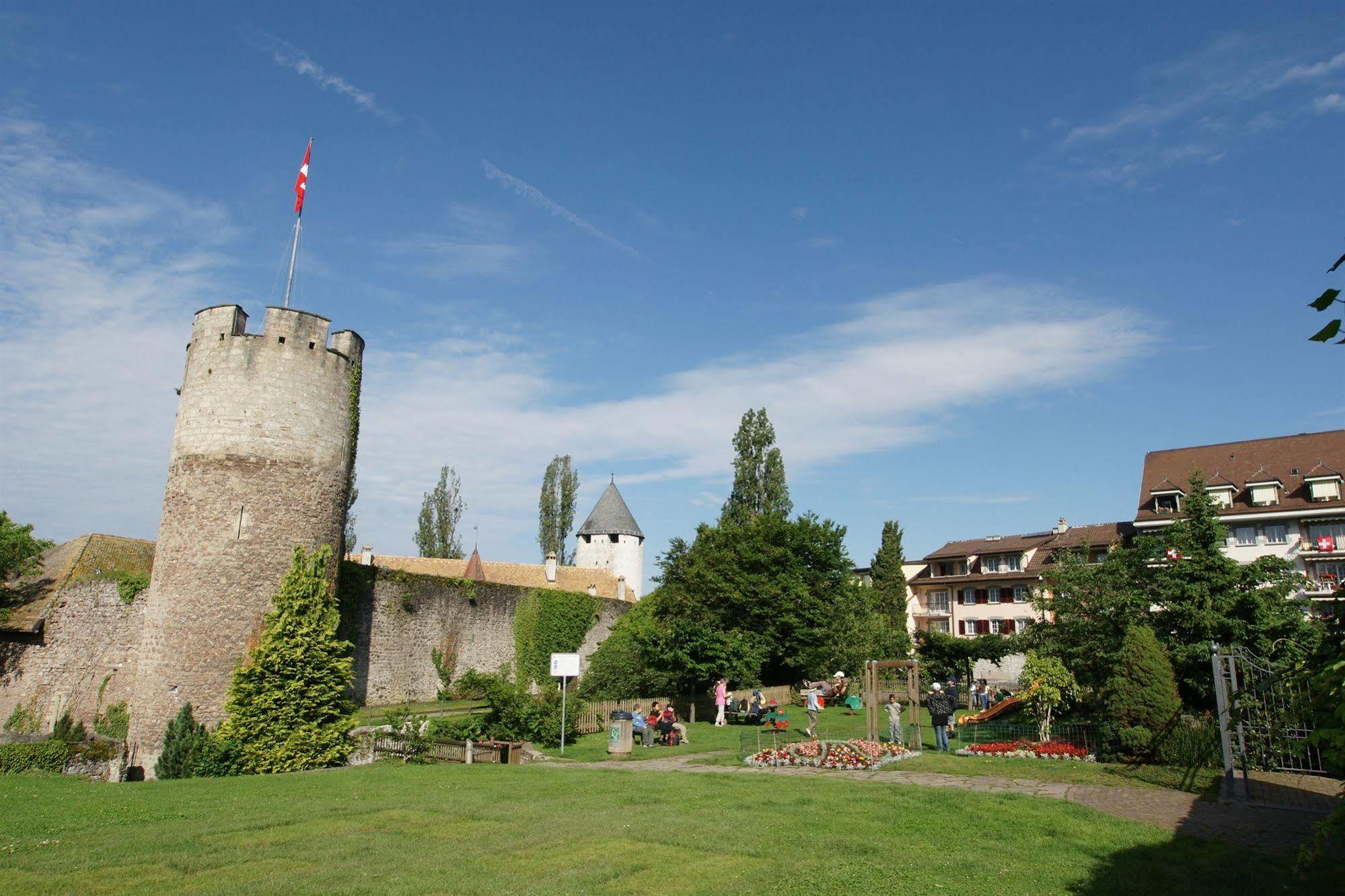 Hotel De La Vieille Tour La Tour-de-Peilz Exteriör bild
